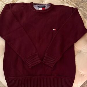 Men's Tommy Hilfiger Burgundy Crew Neck SweaterSweater Size medium